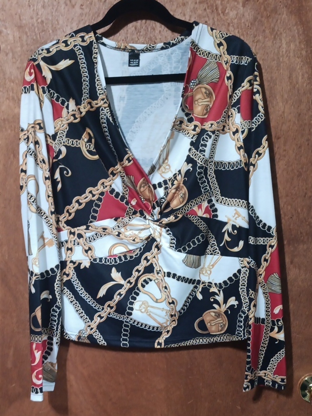 SHEIN Black/Red/White Chain-Print Twist Front Blouse